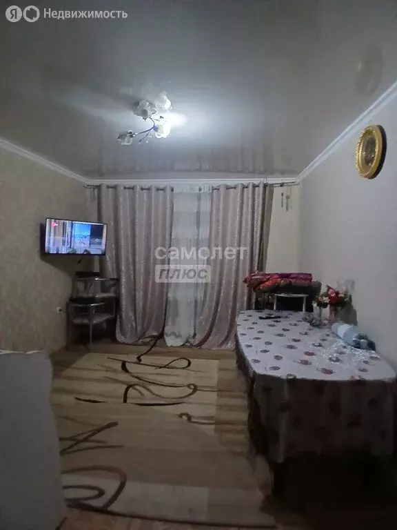 2-комнатная квартира: Астрахань, улица Рылеева, 34А (45 м) - Фото 0
