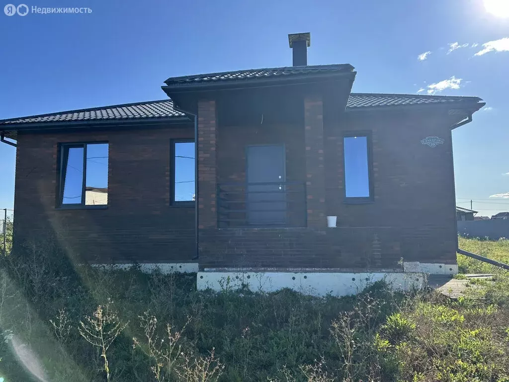 Дом в Тукаевский район, деревня Азьмушкино, улица З. Закирова (122 м) - Фото 0