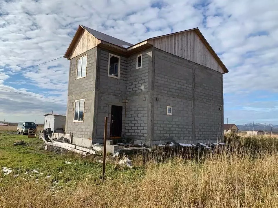 Дом в Сахалинская область, Южно-Сахалинск городской округ, с. ... - Фото 0