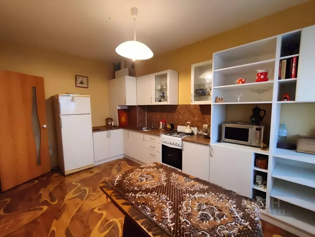 3-к кв. Саратовская область, Саратов ул. Имени Н.В. Кузнецова, 11 ... - Фото 1