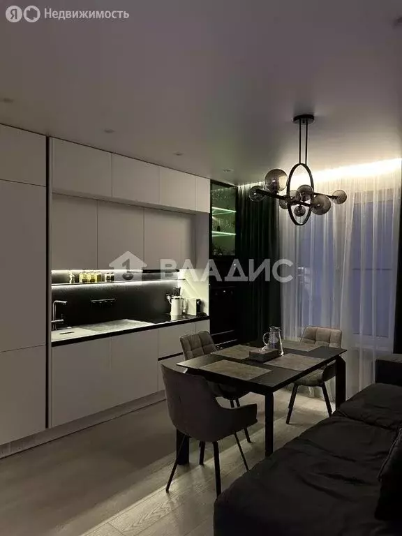 4-комнатная квартира: Одинцово, улица Маршала Бирюзова, 7к3 (65 м) - Фото 1