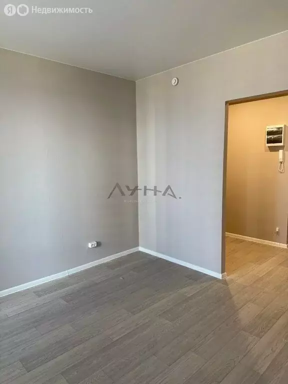 Квартира-студия: Набережные Челны, улица Раскольникова, 5В (28.7 м) - Фото 1