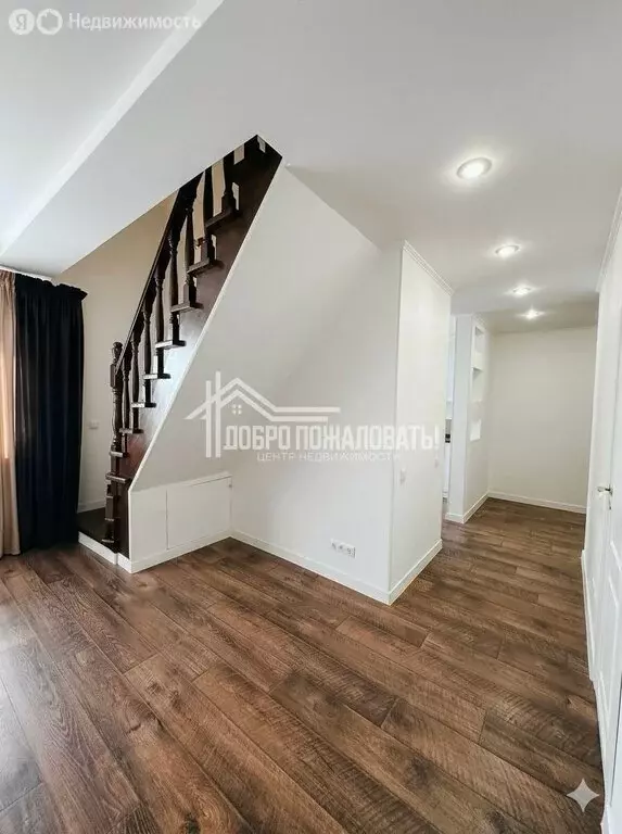 3-комнатная квартира: Абакан, улица Ломоносова, 16 (94.7 м) - Фото 1