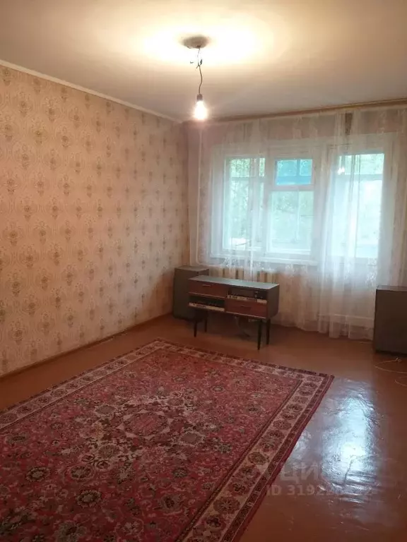 4-к кв. Омская область, Омск ул. Малиновского, 13 (76.1 м) - Фото 0