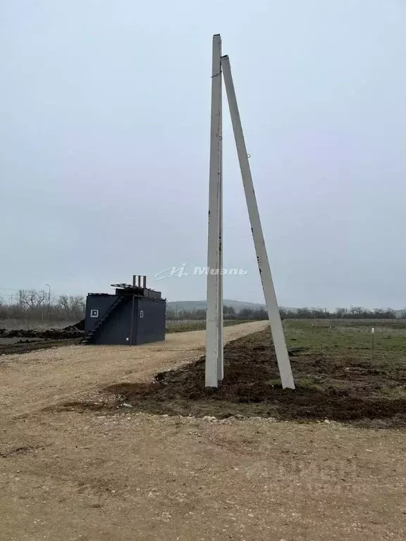 Участок в Крым, Симферопольский район, Добровское с/пос, с. ... - Фото 0