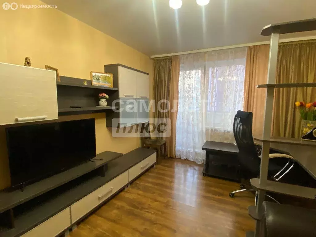 2-комнатная квартира: Ижевск, улица Холмогорова, 65 (52.5 м) - Фото 0