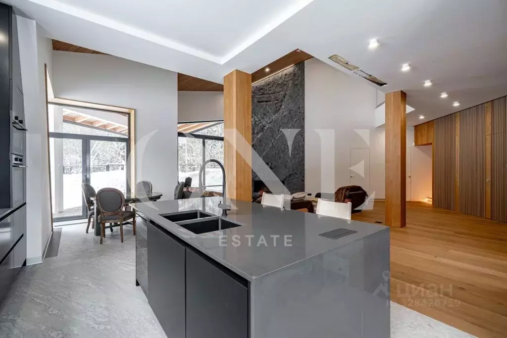 Дом в Москва № 401 кв-л,  (499 м) - Фото 0