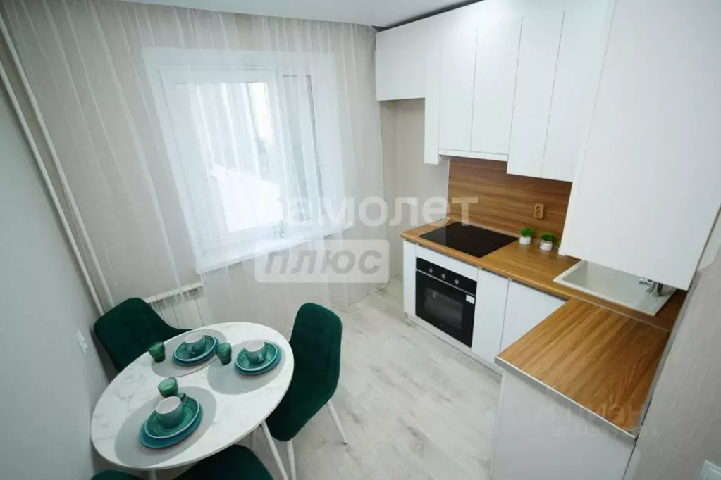 3-к кв. Омская область, Омск ул. Богдана Хмельницкого, 40 (62.2 м) - Фото 1