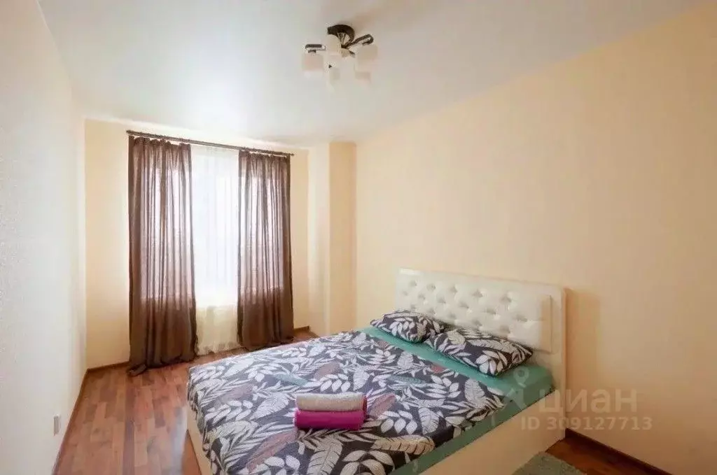 2-к кв. Курганская область, Курган ул. Карла Маркса, 93 (80.0 м) - Фото 0