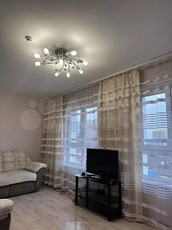 2-к. квартира, 57 м, 7/10 эт. - Фото 1