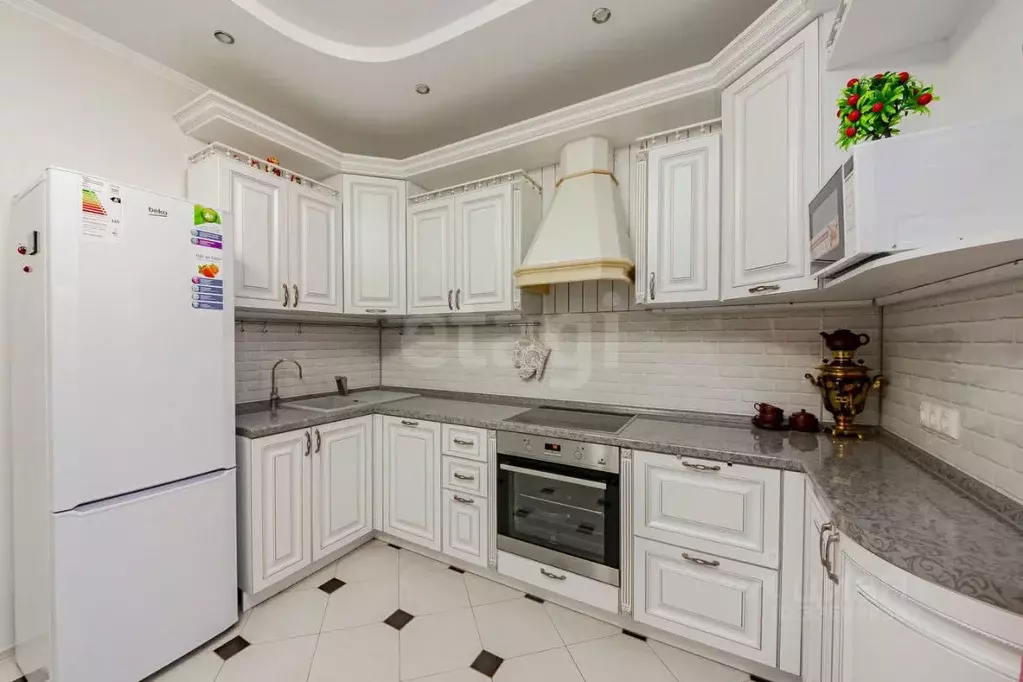 3-к кв. Тюменская область, Тюмень ул. Суходольская, 12 (85.3 м) - Фото 1