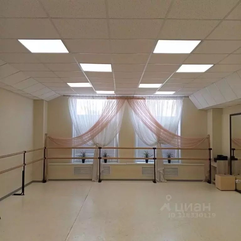 Помещение свободного назначения в Владимирская область, Владимир ул. ... - Фото 0