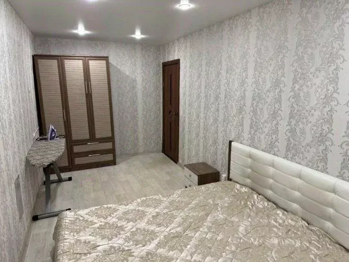 2-к кв. Красноярский край, Красноярск Парашютная ул., 66а (45.0 м) - Фото 0