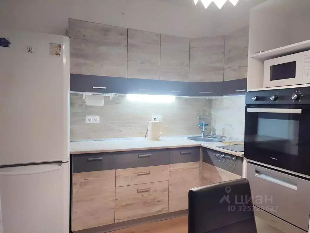 2-к кв. Московская область, Красногорск городской округ, Отрадное пгт ... - Фото 1