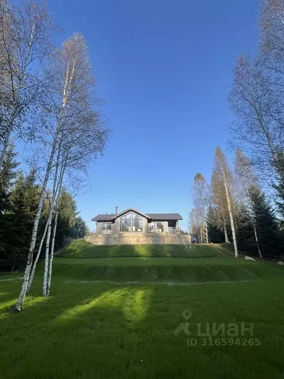 Дом в Ленинградская область, Выборгский район, Рощинское городское ... - Фото 0