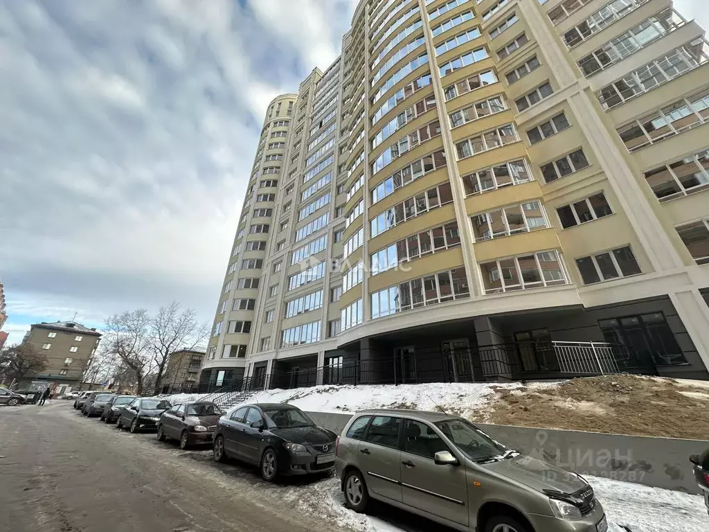Торговая площадь в Новосибирская область, Новосибирск ул. Дуси ... - Фото 1