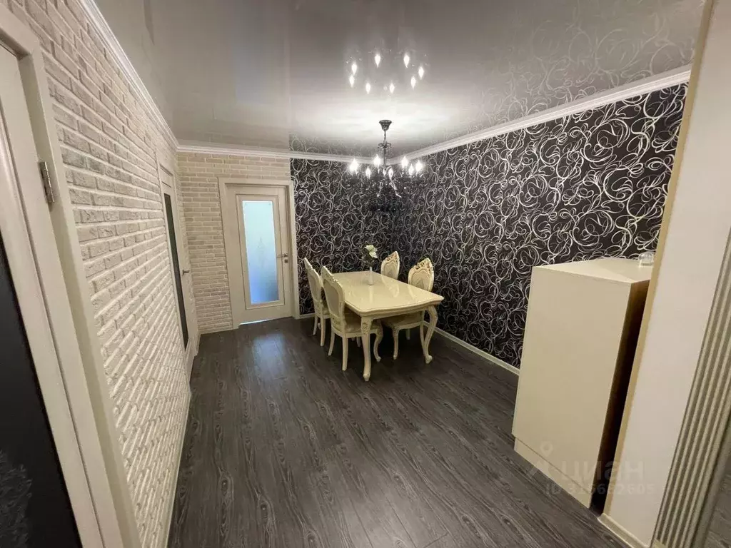 2-к кв. Ростовская область, Батайск ул. Кирова, 9Б (62.7 м) - Фото 0