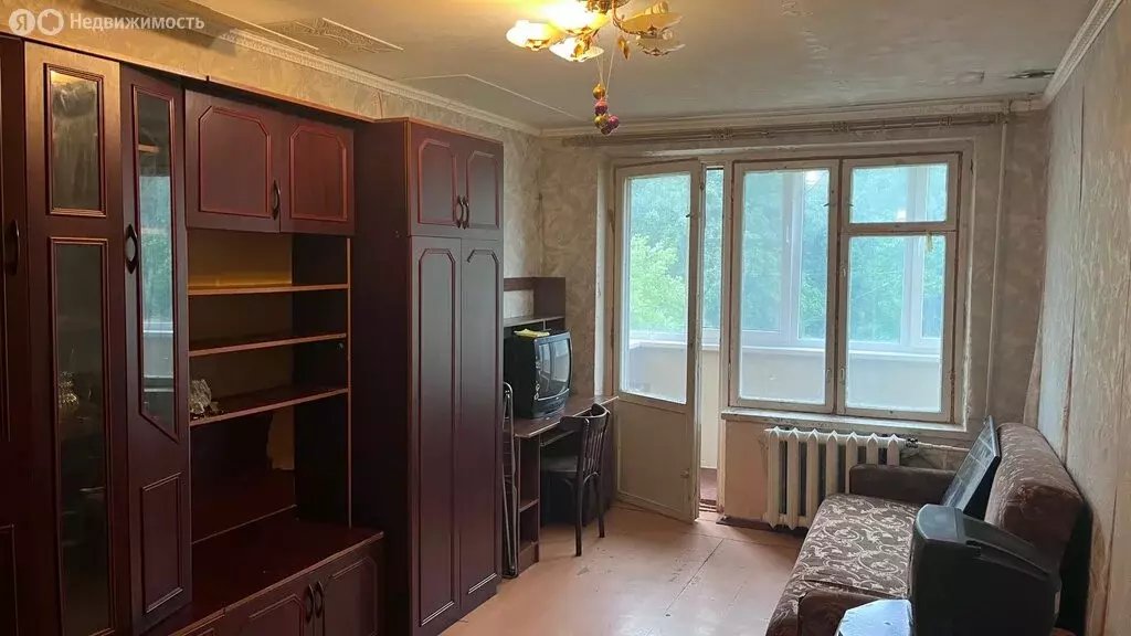 3-комнатная квартира: деревня Васильевское, 16Д (57 м) - Фото 1