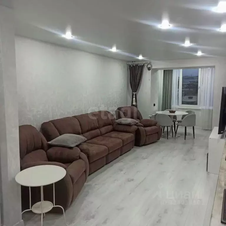 2-к кв. Томская область, Северск ул. Калинина, 147 (51.0 м) - Фото 1