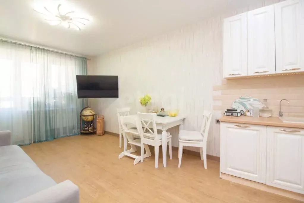 2-к кв. Томская область, Томск ул. Андрея Крячкова, 17 (58.9 м) - Фото 1