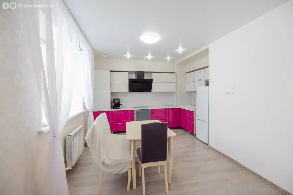 3-комнатная квартира: Оренбург, улица 60 лет Октября, 1В (86.6 м) - Фото 2