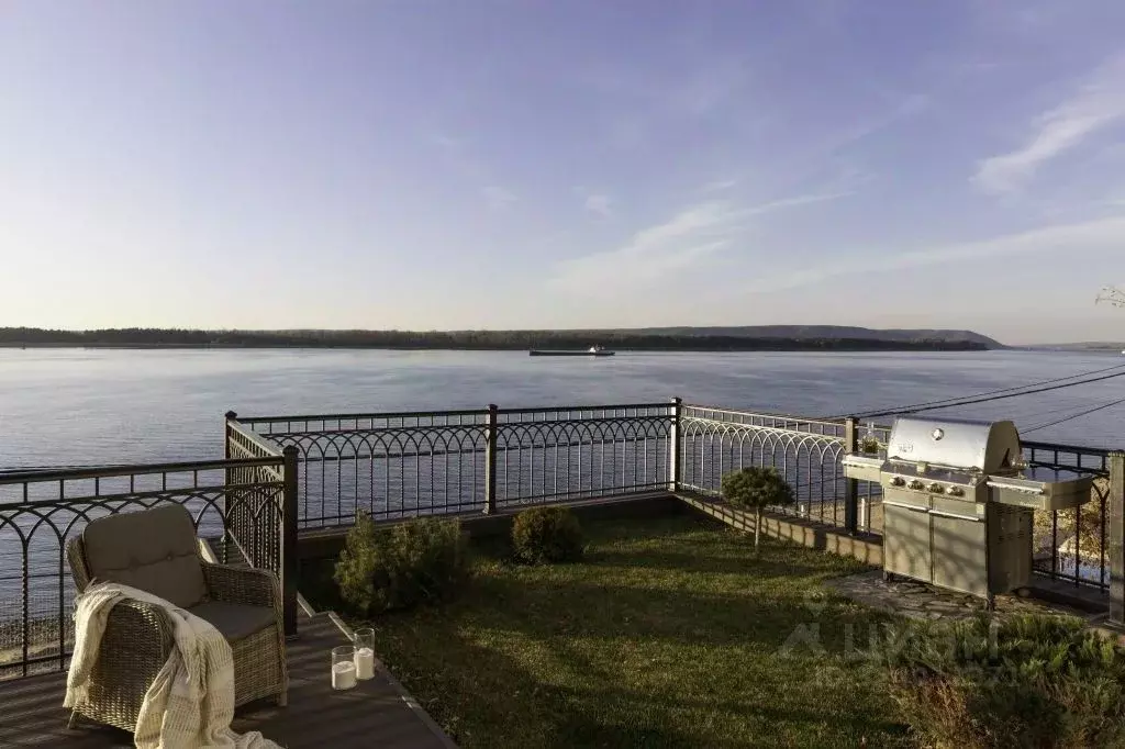 Дом в Самарская область, Самара ул. Берег реки Волги (300 м) - Фото 2