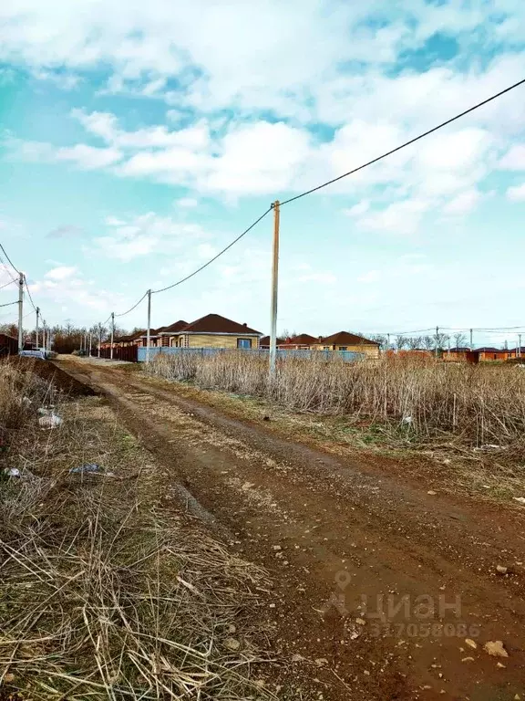 Участок в Ростовская область, Неклиновский район, с. Новобессергеневка ... - Фото 1