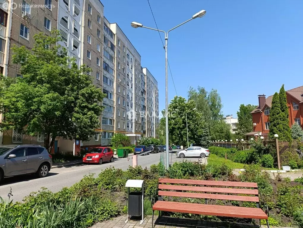 3-комнатная квартира: Белгород, Железнодорожная улица, 121 (71.2 м) - Фото 1