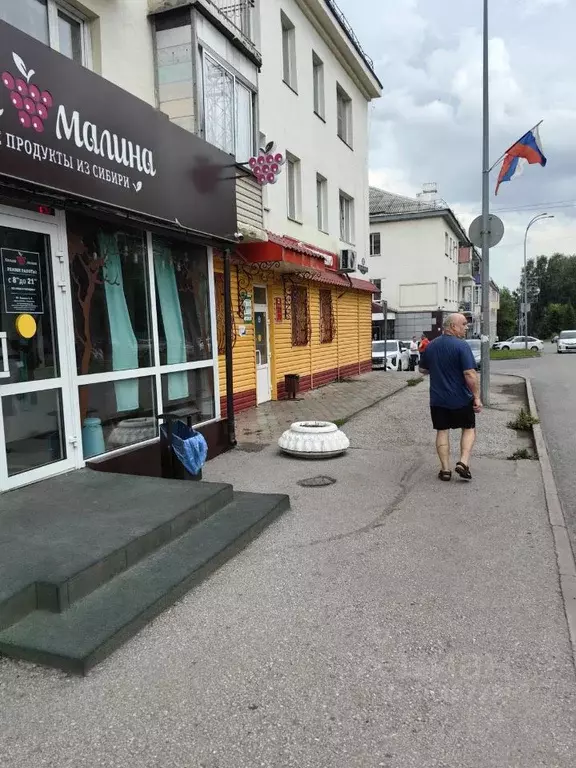 Торговая площадь в Кемеровская область, Полысаево г. Ленинск-Кузнецкий ... - Фото 1