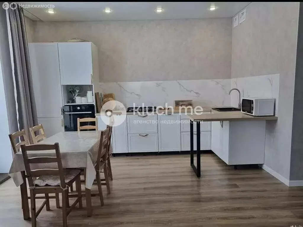 Дом в село Большие Кабаны, улица Гавриила Державина, 17 (150 м) - Фото 0