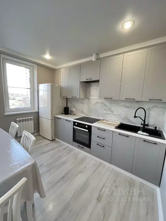 3-к кв. Астраханская область, Астрахань ул. Трофимова, 7А (75.0 м) - Фото 1