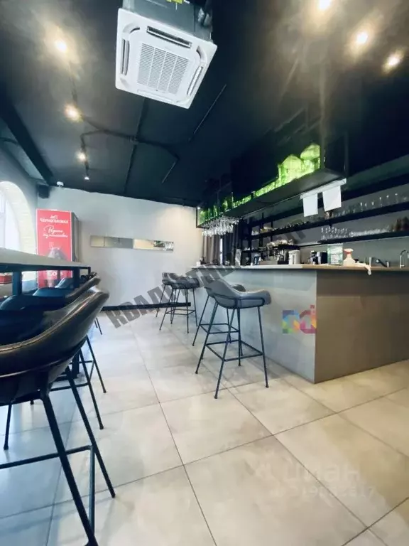 Торговая площадь в Калмыкия, Элиста 2-й мкр, 24А (256 м) - Фото 1