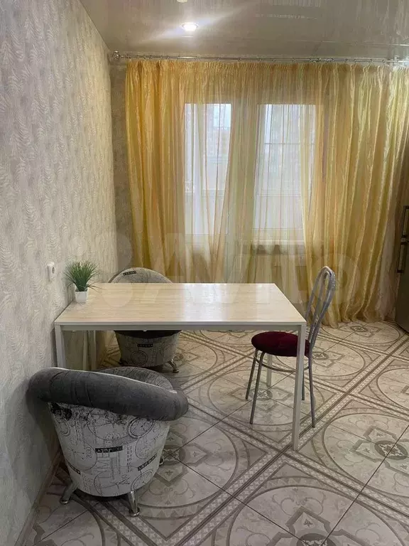 2-к. квартира, 60 м, 3/10 эт. - Фото 1