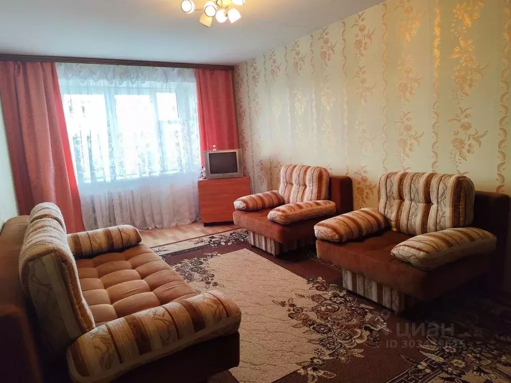 2-к кв. Курская область, Курск ул. Каширцева, 4 (67.1 м) - Фото 0