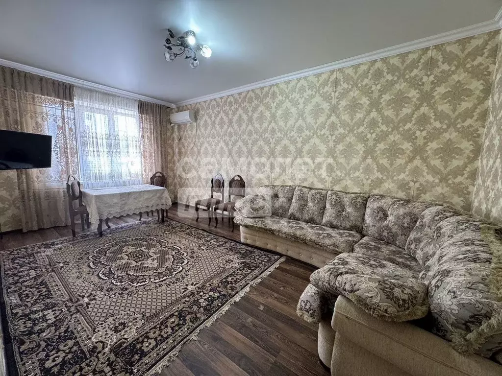 2-к. квартира, 70 м, 4/5 эт. - Фото 0