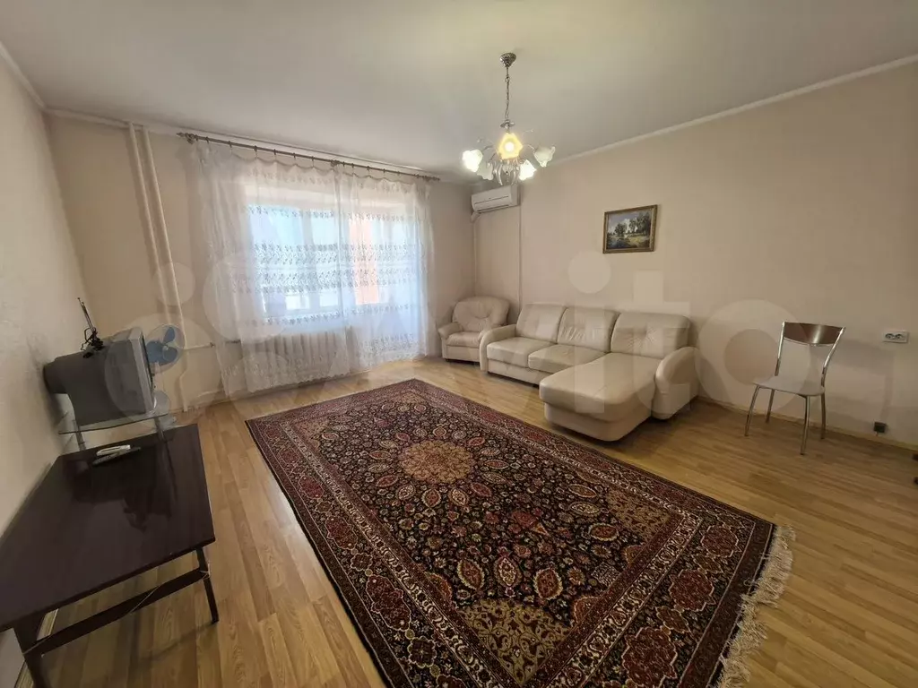 1-к. квартира, 60 м, 6/14 эт. - Фото 1