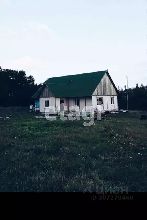 Дом в Воронежская область, Нижнедевицкий район, Кучугуровское с/пос, ... - Фото 0