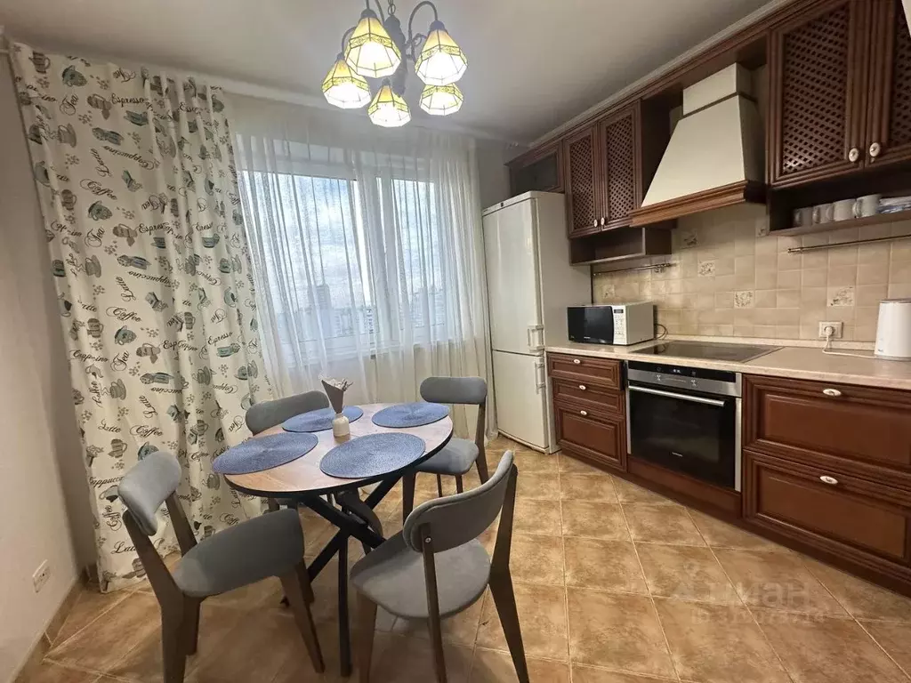 3-к кв. Москва Осенний бул., 5К3 (98.0 м) - Фото 0
