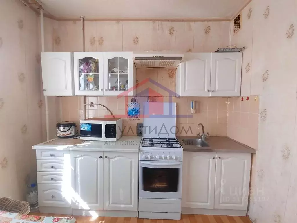 3-к кв. Белгородская область, Губкин ул. Агошкова, 2 (72.1 м) - Фото 1