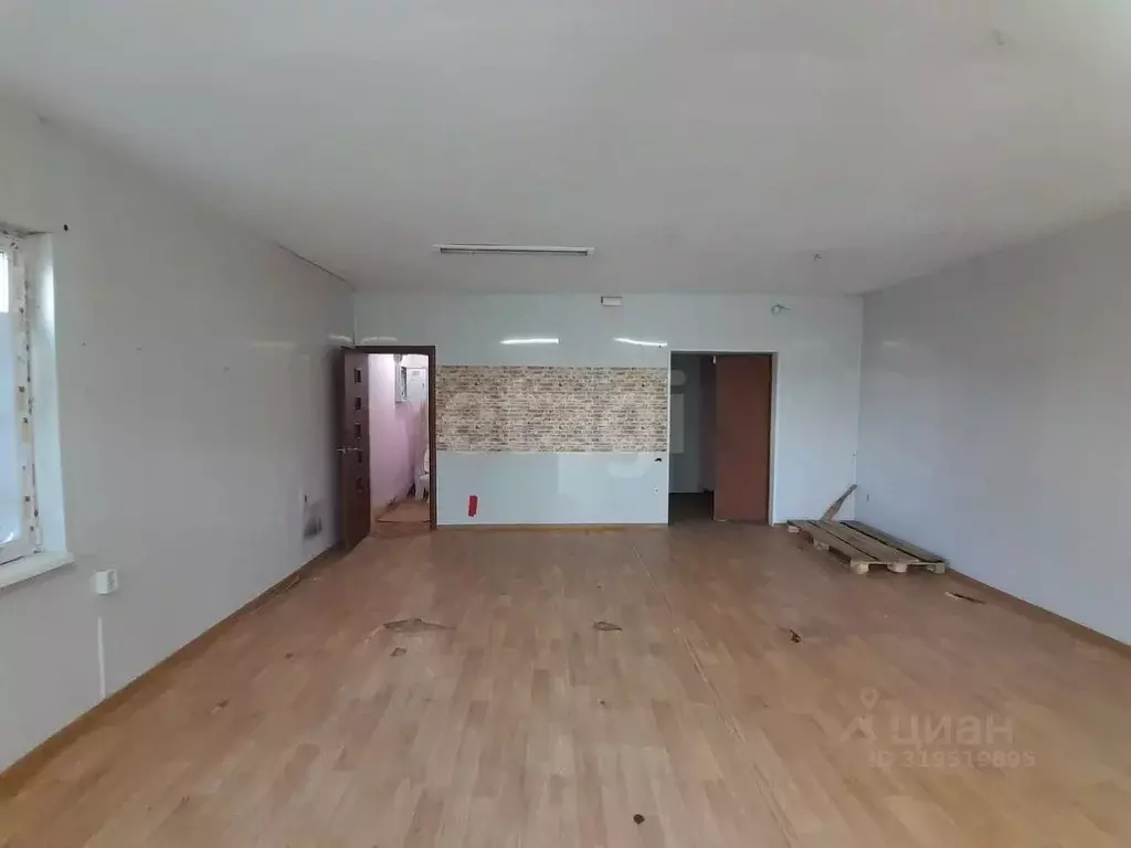 Торговая площадь в Калужская область, Кременки г. Жуковский ... - Фото 1