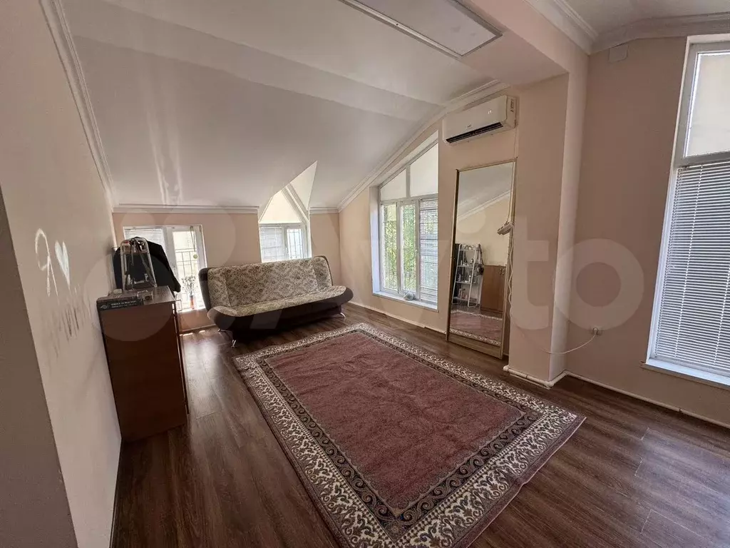 Комната 18 м в 2-к., 3/3 эт. - Фото 0