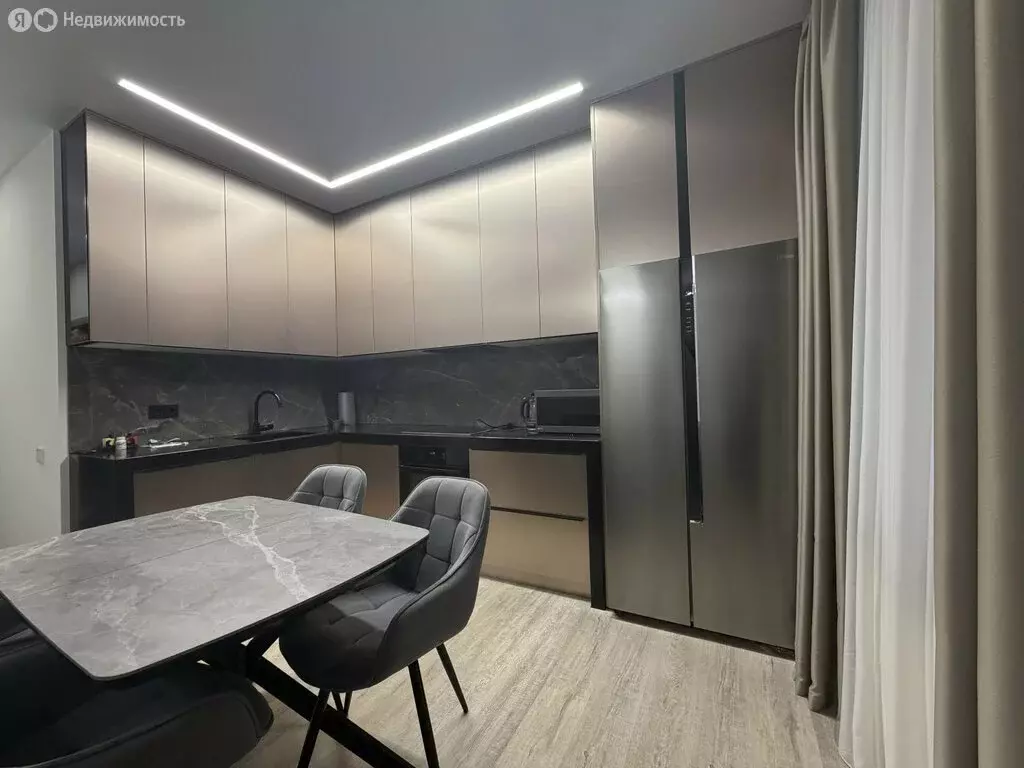 1-комнатная квартира: Симферополь, улица Хайри Эмир-Заде, 12 (42.8 м) - Фото 1