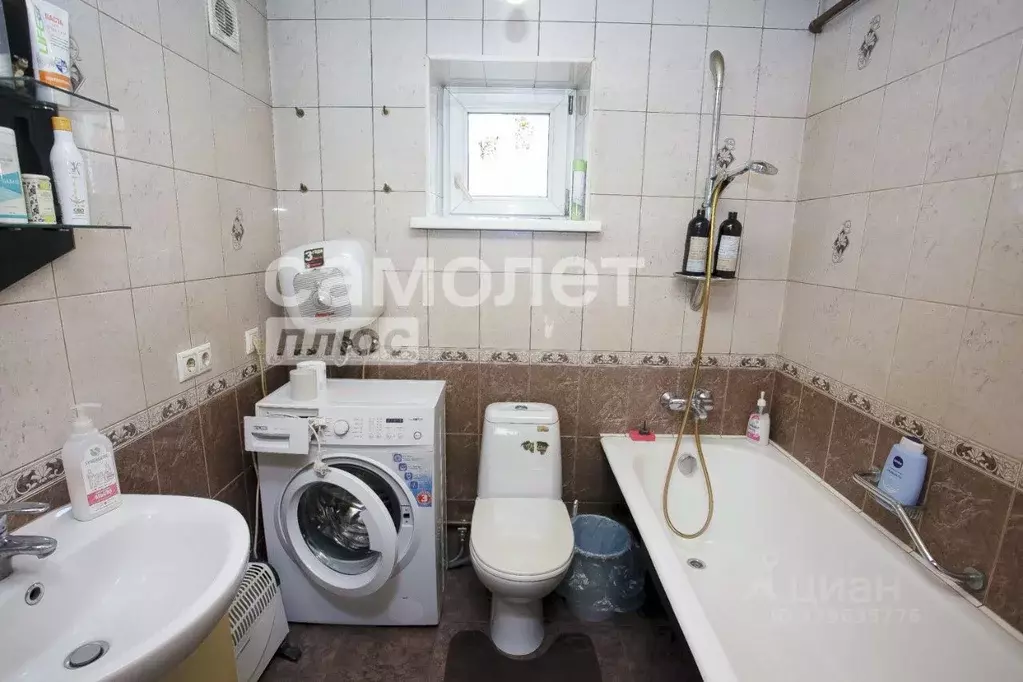 Дом в Кемеровская область, Кемерово Угловая ул., 218 (52 м) - Фото 2
