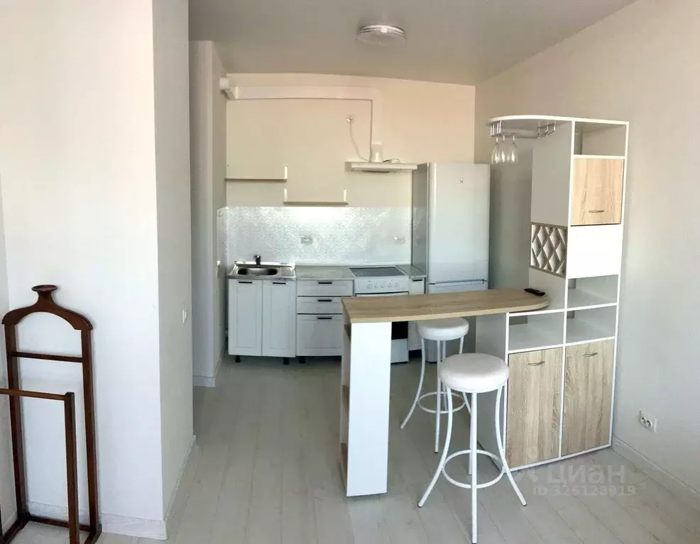 Студия Тюменская область, Тюмень ул. Алматинская, 6 (30.0 м) - Фото 0