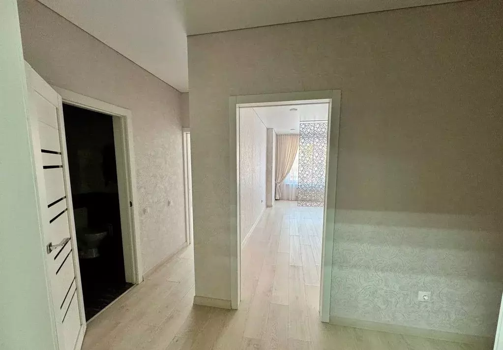 1-к кв. Хакасия, Абакан ул. Генерала Тихонова, 8 (40.0 м) - Фото 1