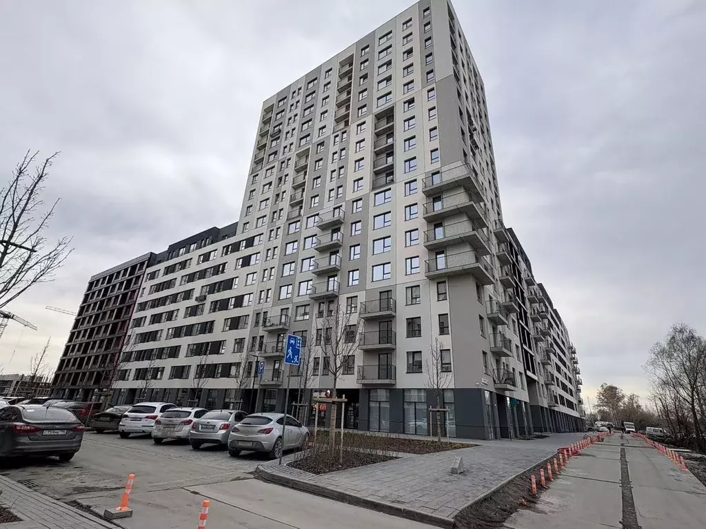 1-к кв. Свердловская область, Екатеринбург ул. Пехотинцев, 2Д (50.0 м) - Фото 1