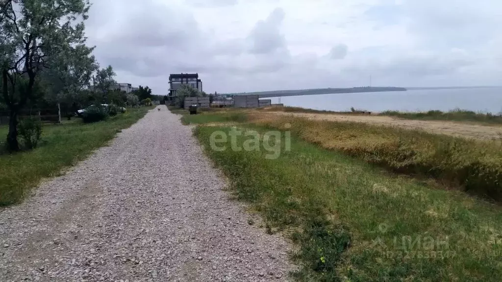Участок в Крым, Ленинский район, Мысовское с/пос, с. Семеновка ул. ... - Фото 1