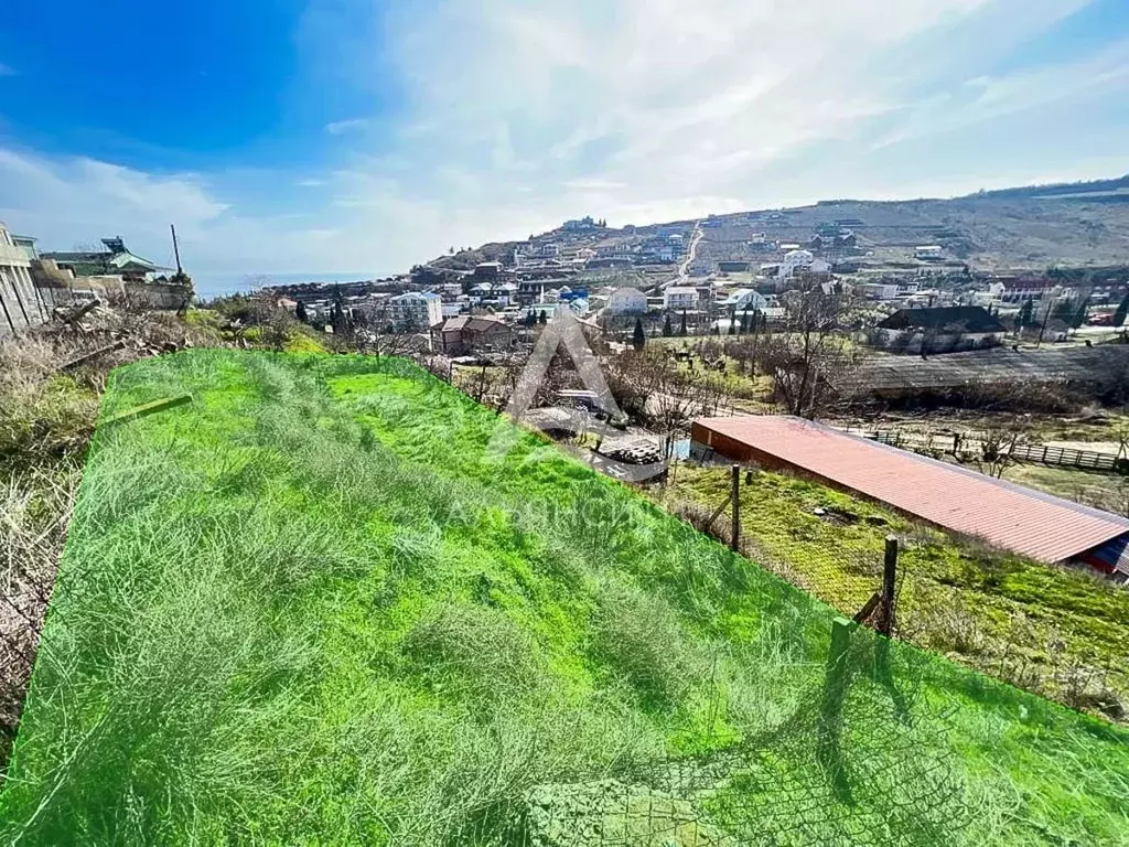 Участок в Крым, Алушта муниципальный округ, с. Солнечногорское ул. ... - Фото 1