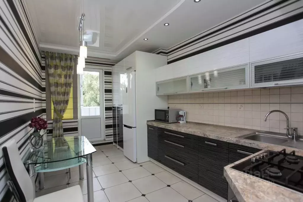 1-к кв. Калининградская область, Калининград ул. Горького, 170 (45.0 ... - Фото 1