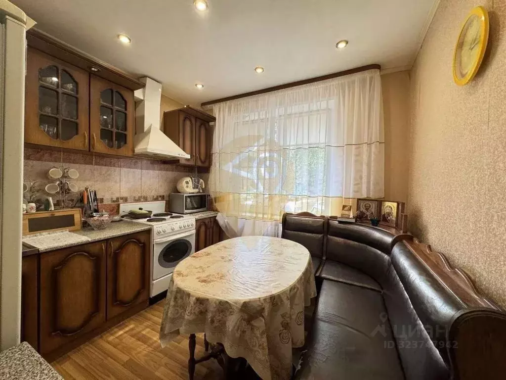 3-к кв. Белгородская область, Старый Оскол Юбилейный мкр, 4 (63.3 м) - Фото 1